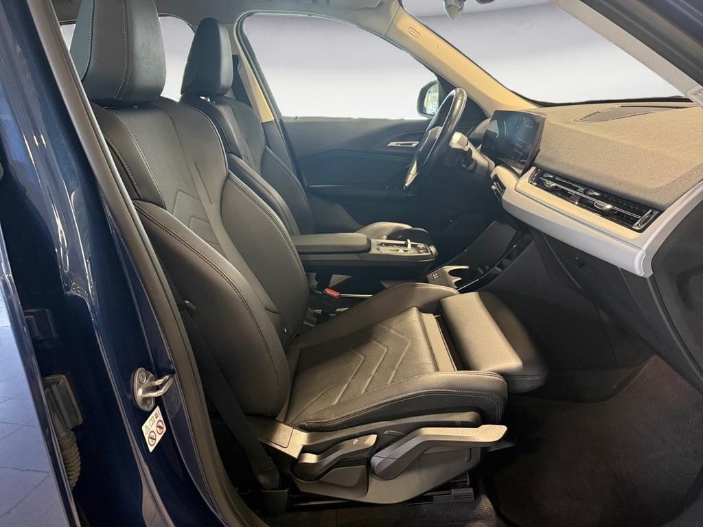 BMW iX1