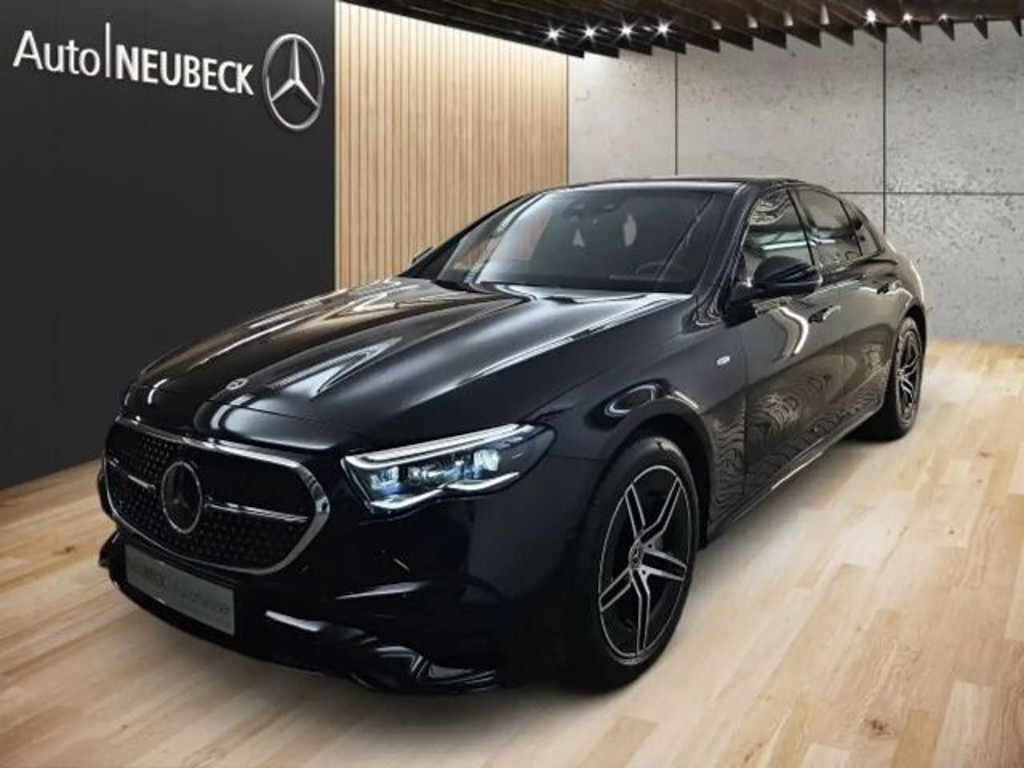 Mercedes-Benz E-Klasse E 300 AMG Line E 300 e Sedan