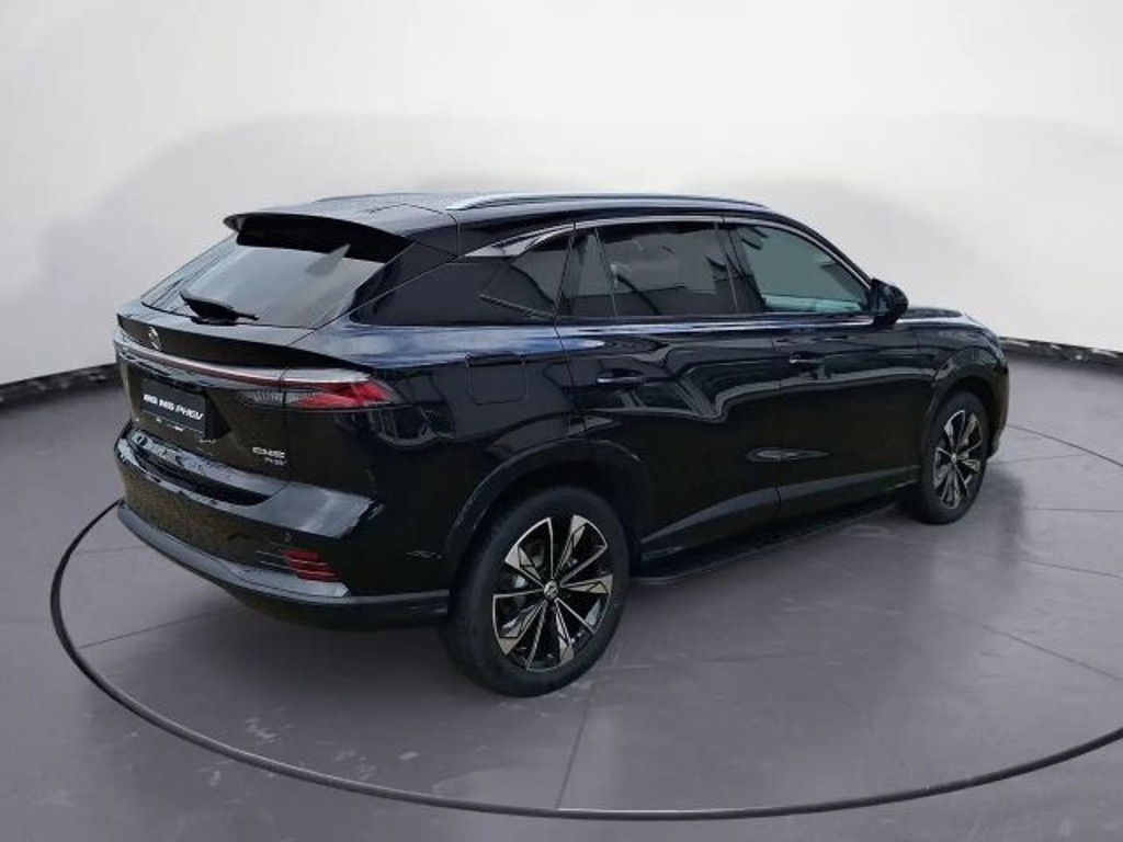 MG HS
