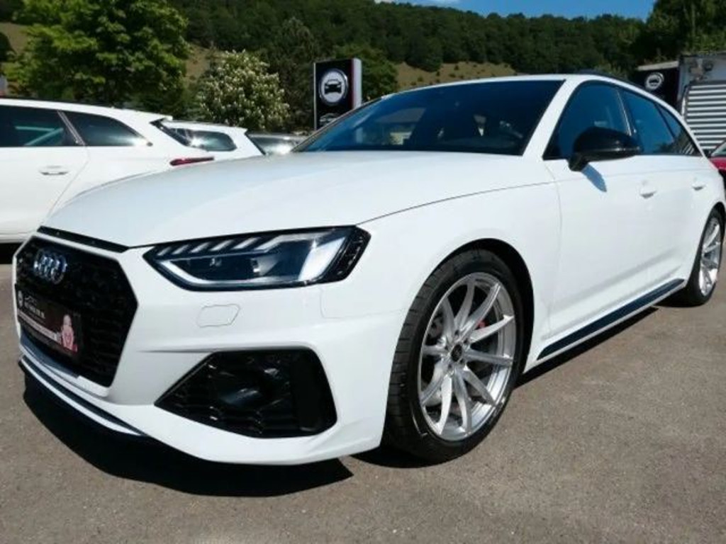 Audi RS4