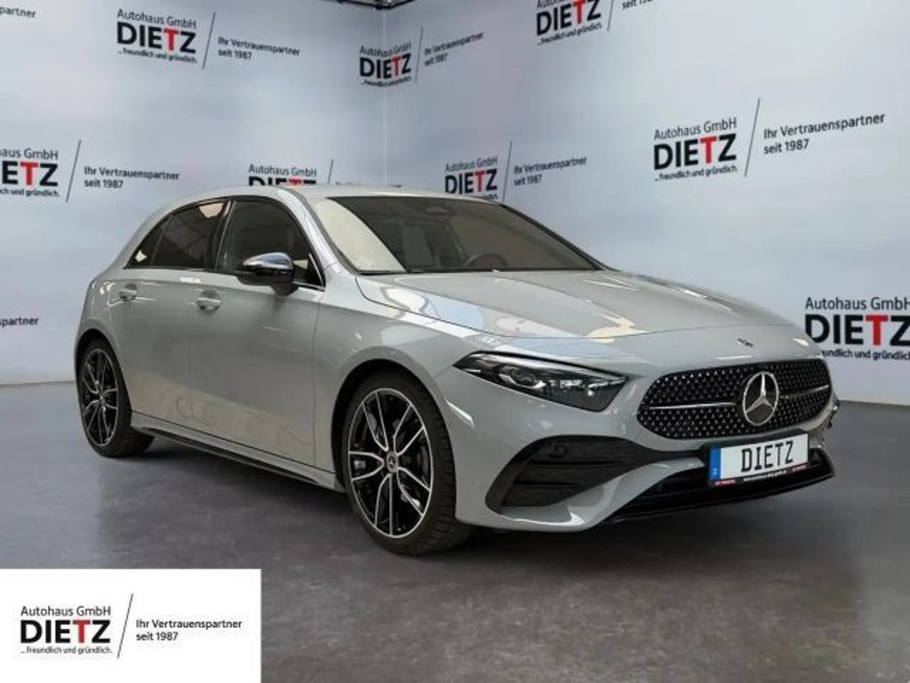 Mercedes-Benz A-Klasse A 200 AMG Line A 200 d