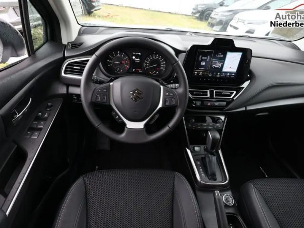 Suzuki S-Cross