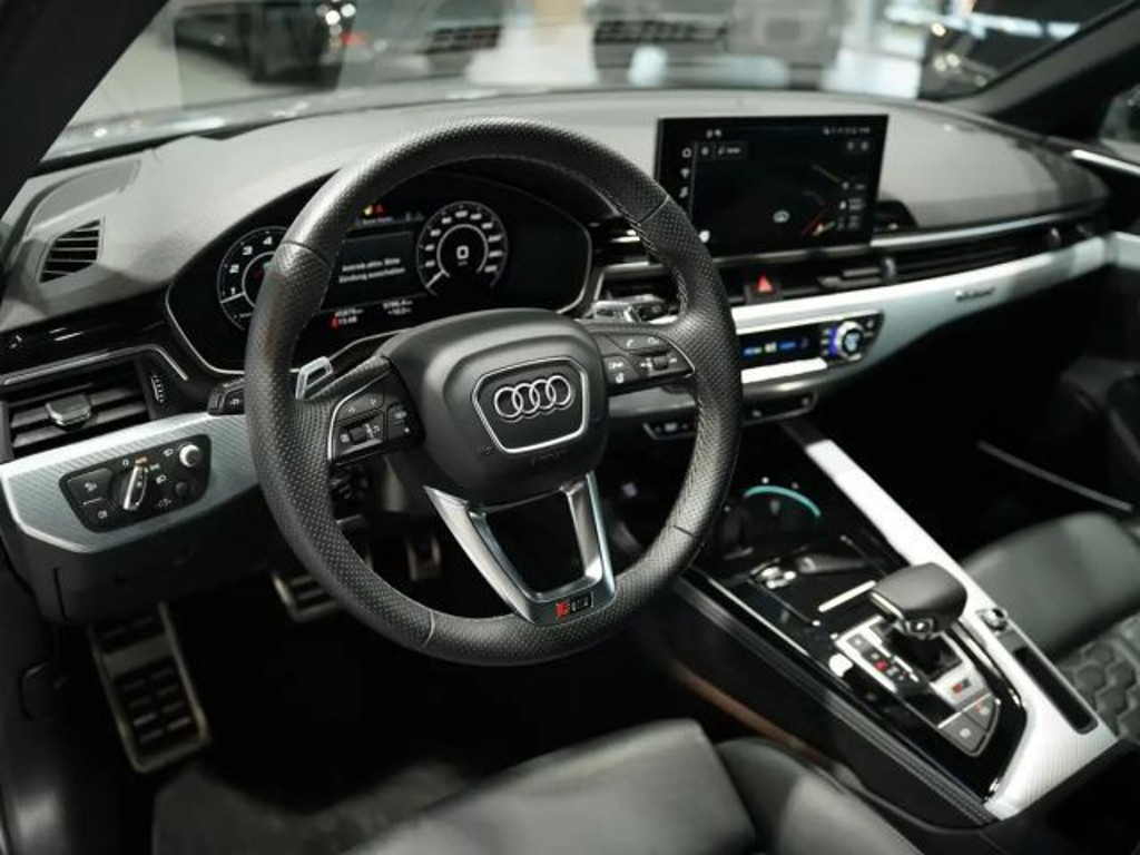 Audi RS4
