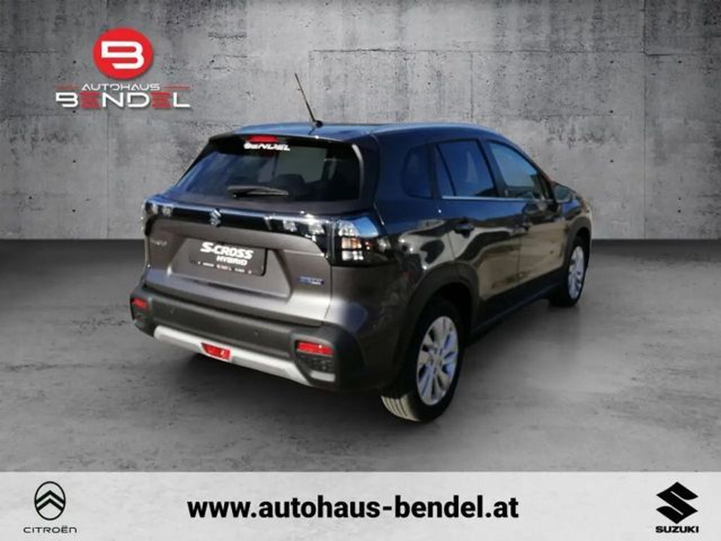 Suzuki S-Cross