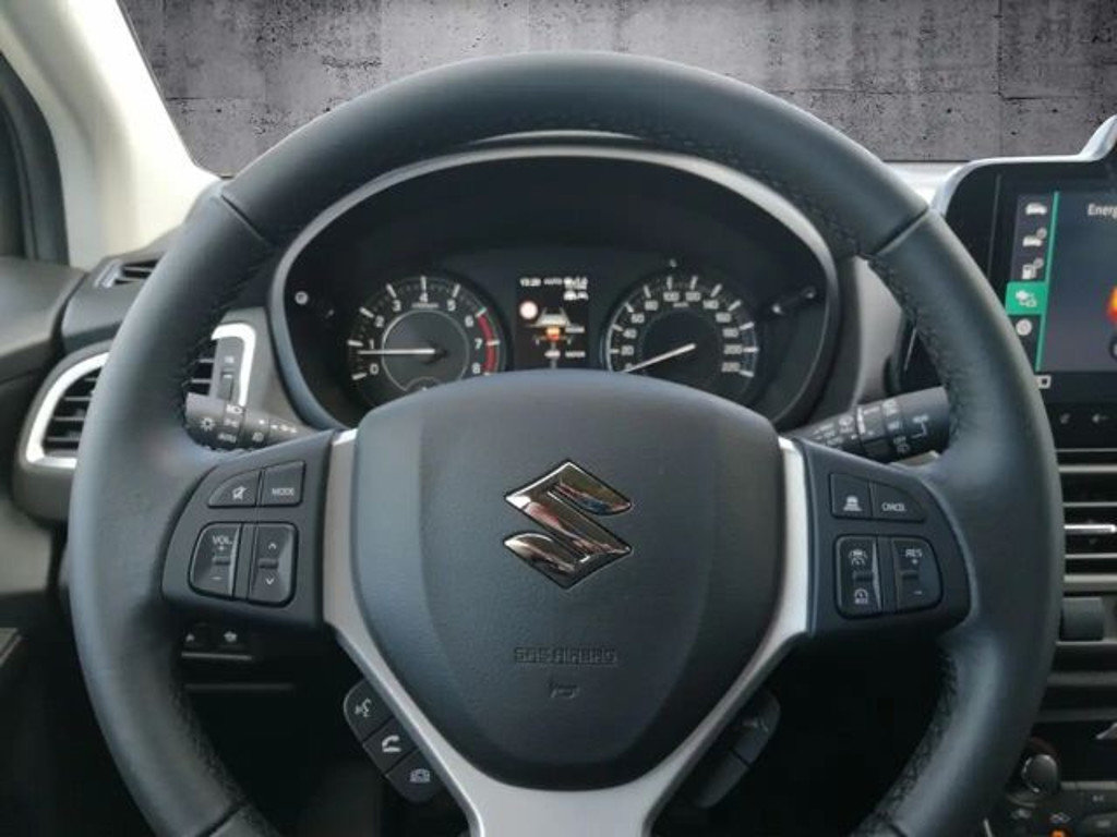Suzuki S-Cross