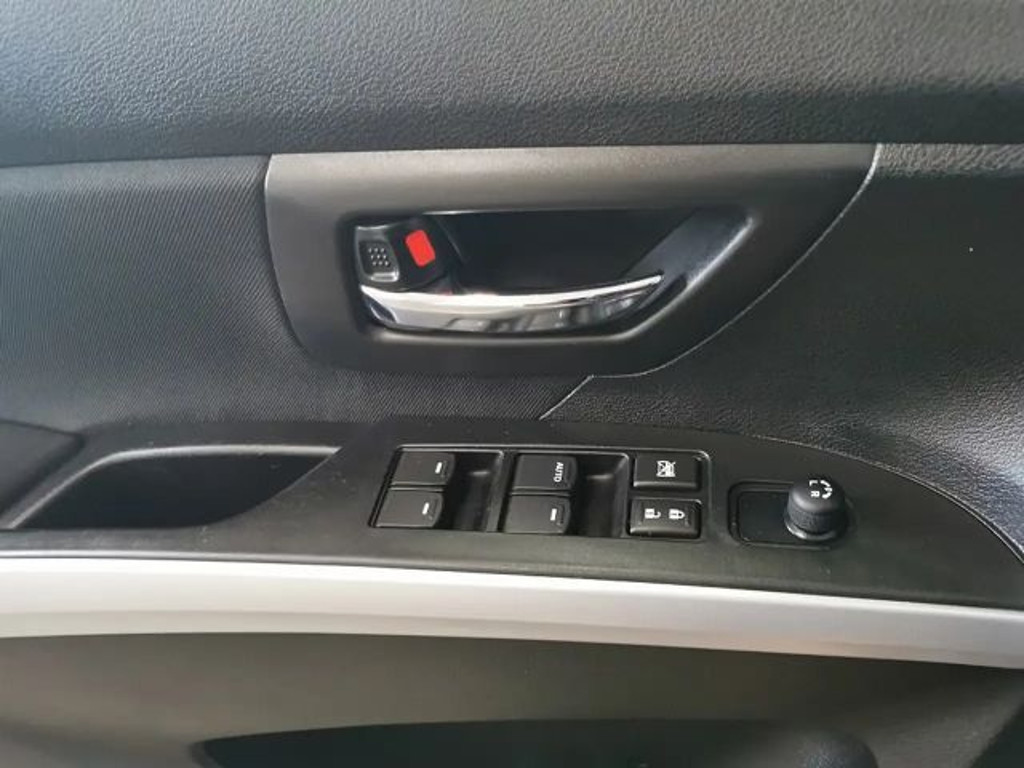 Suzuki S-Cross