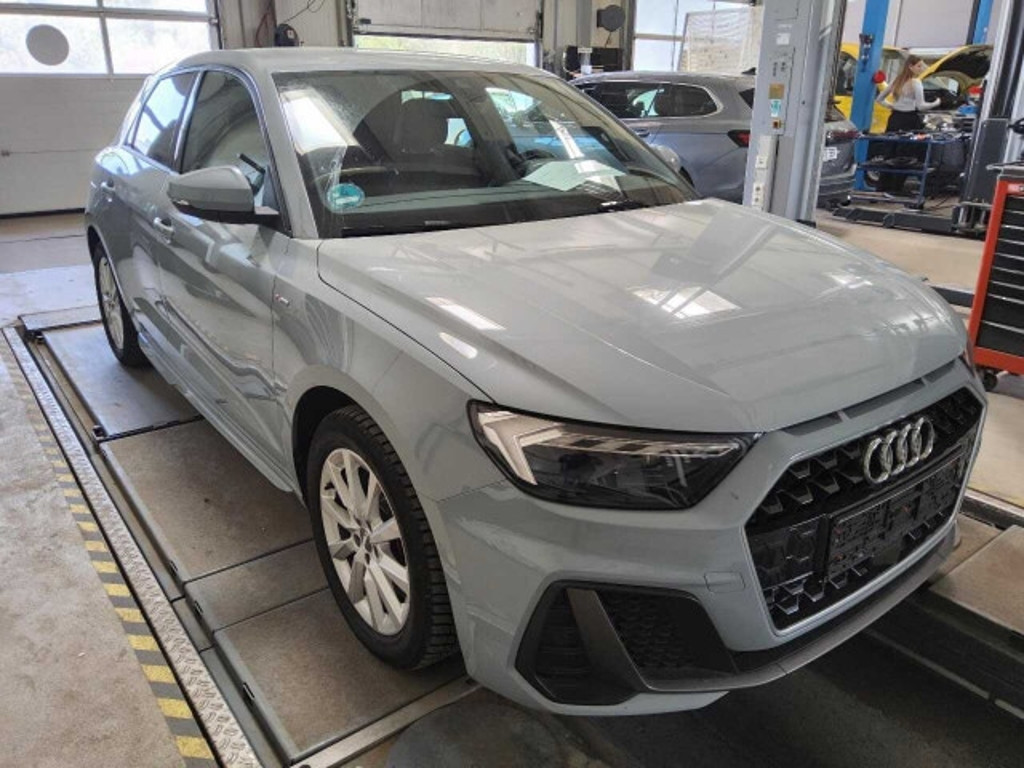Audi A1
