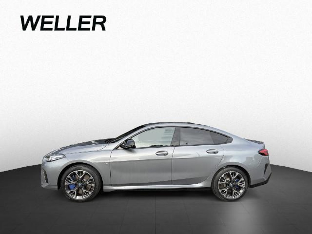 BMW M235