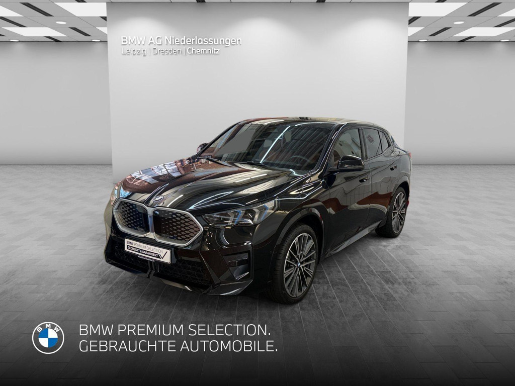 BMW iX2 xDrive30