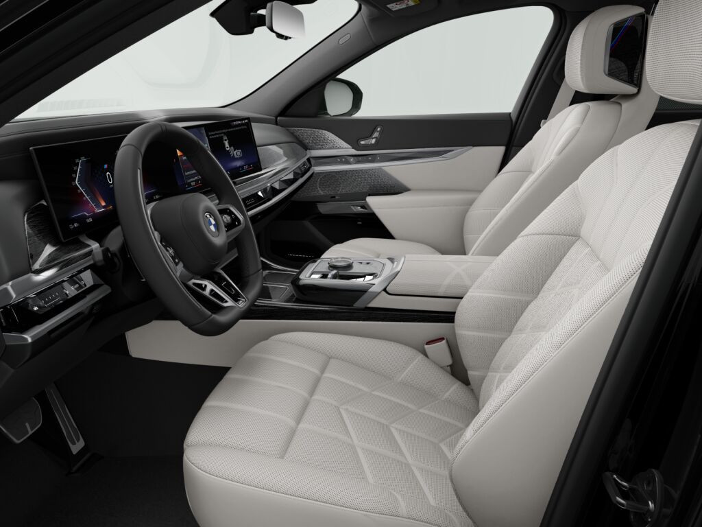 BMW i7