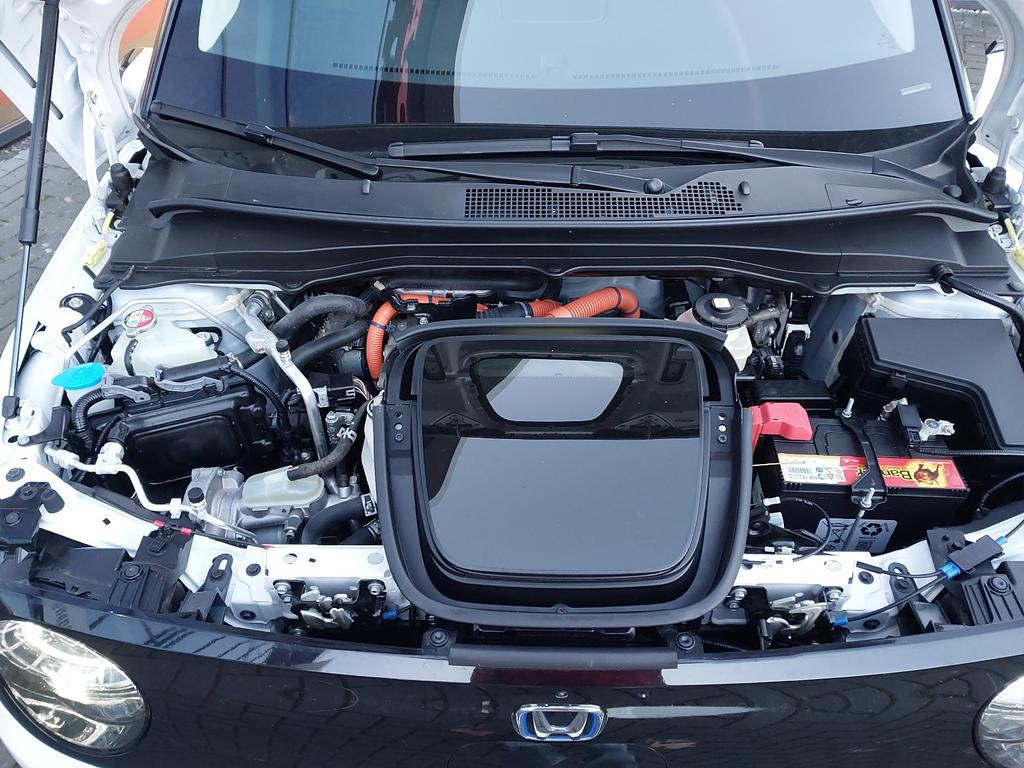 Honda e