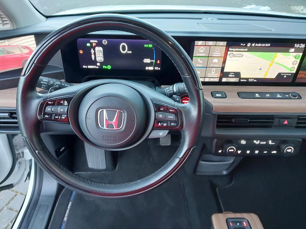 Honda e