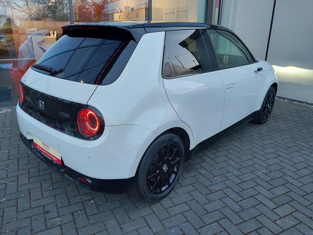 Honda e