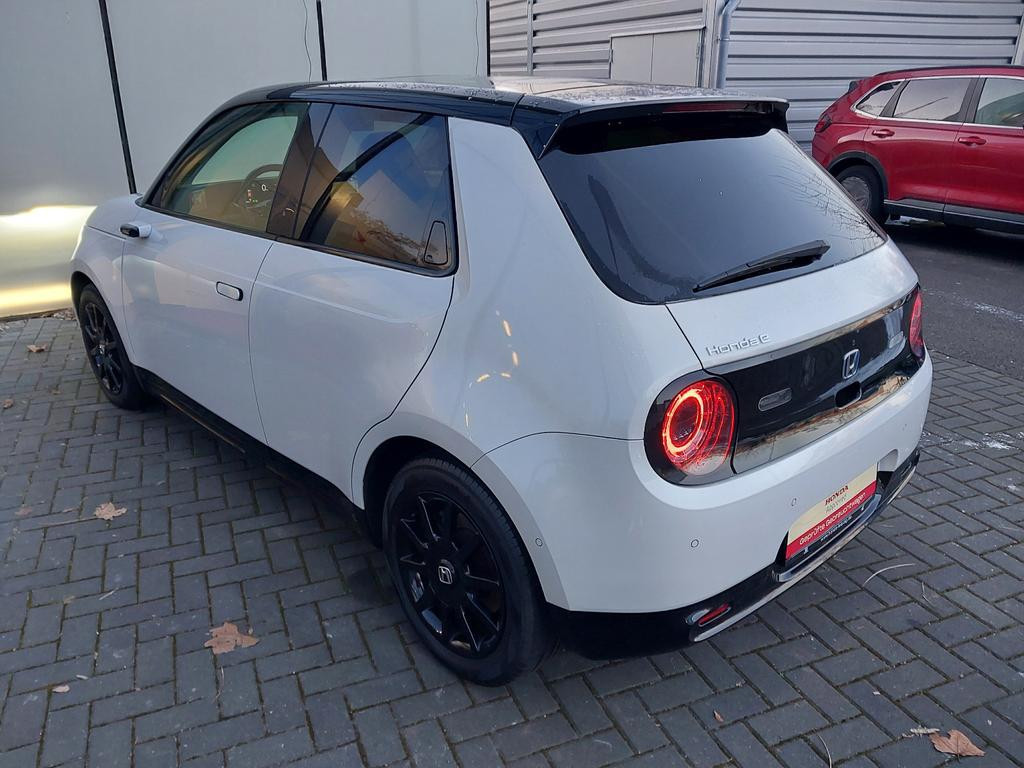Honda e