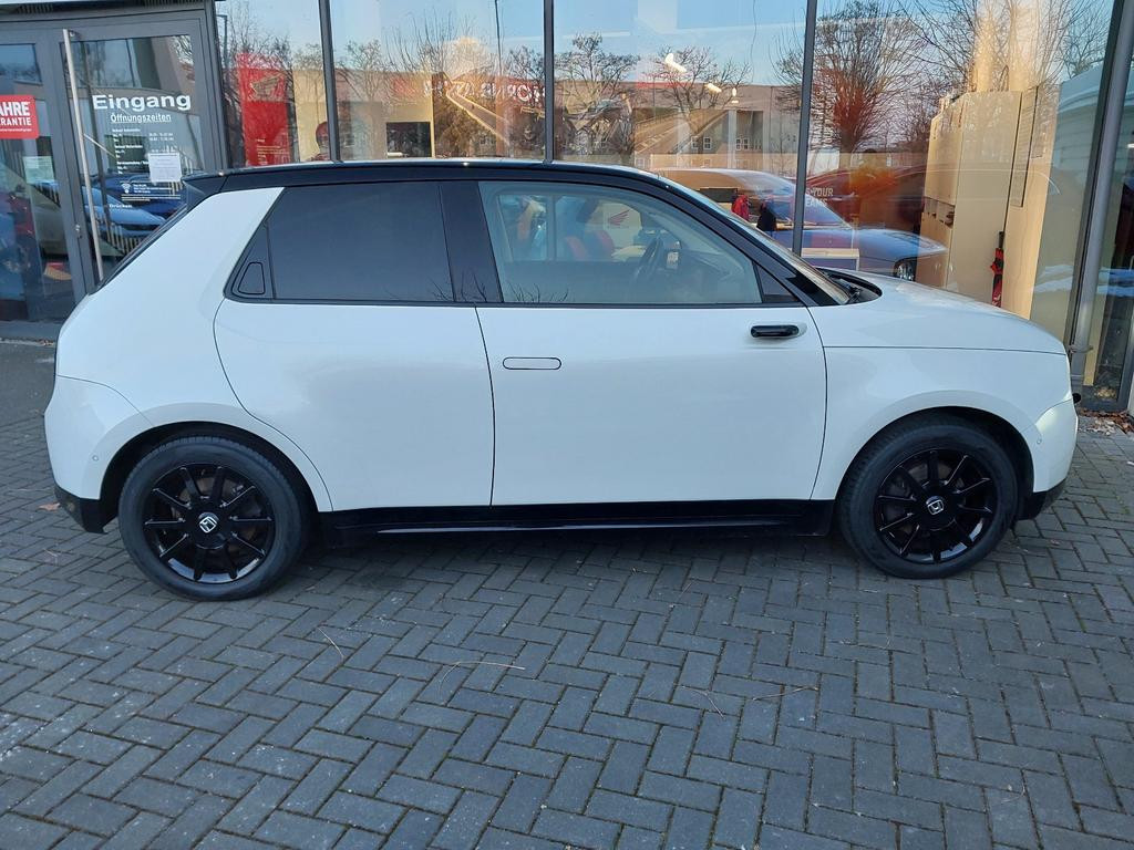 Honda e