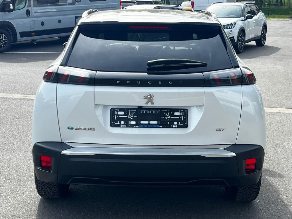 Peugeot e-2008