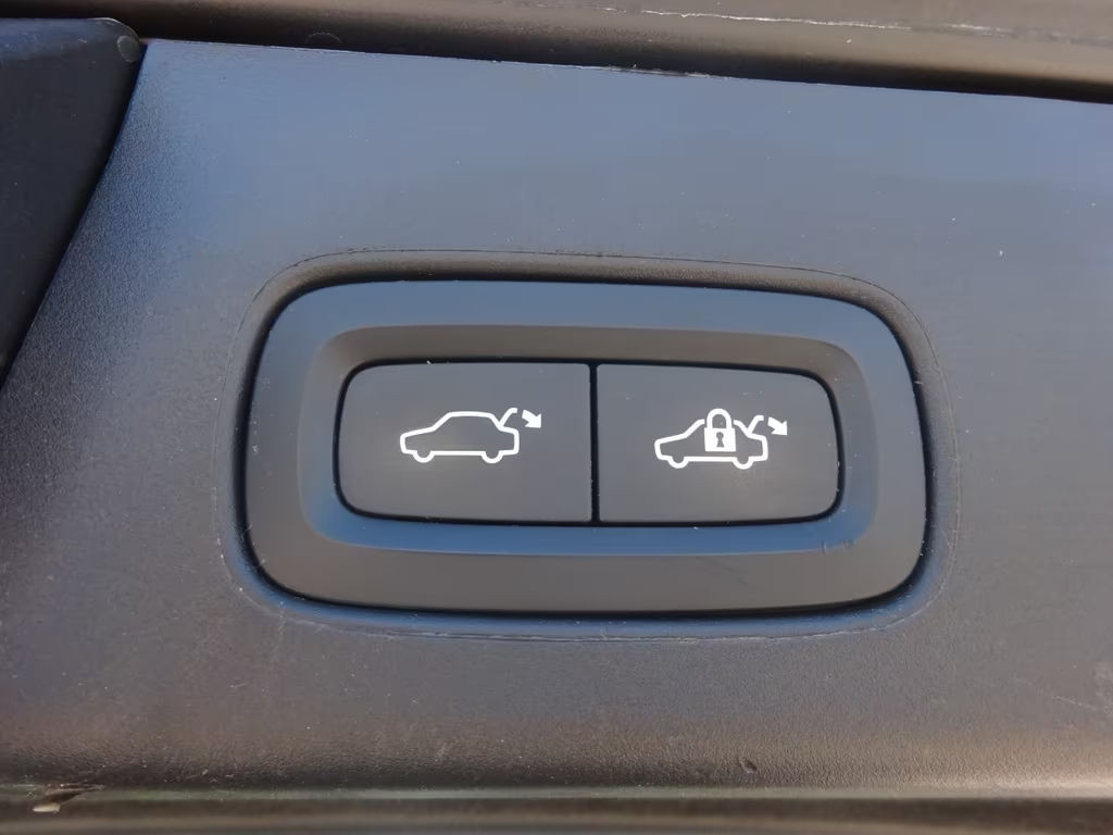 Volvo V90 Cross Country