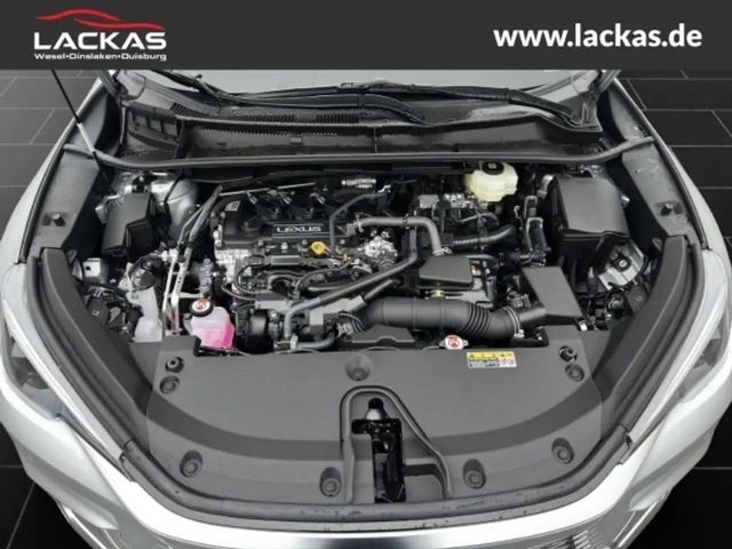 Lexus LBX