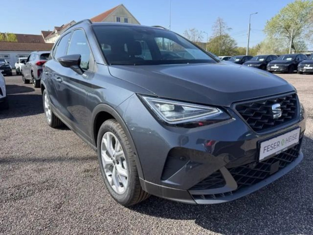 Seat Arona