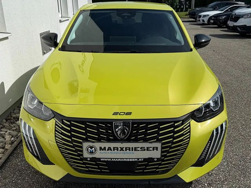 Peugeot e-208
