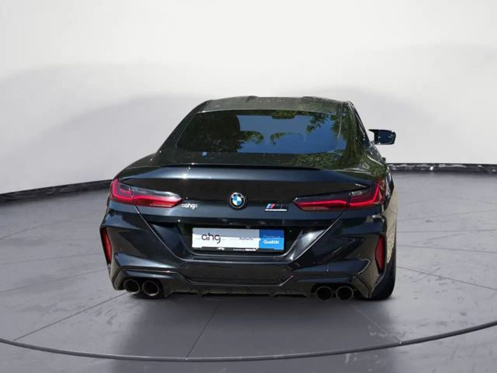 BMW M8