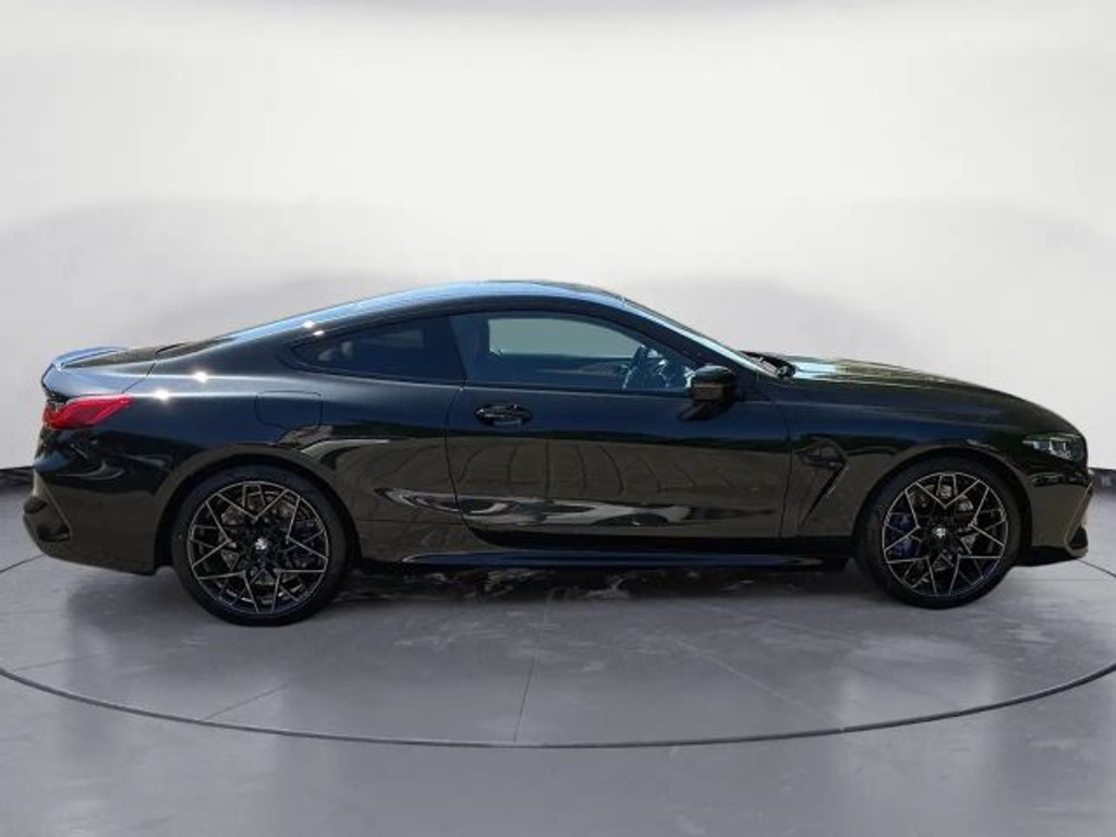 BMW M8