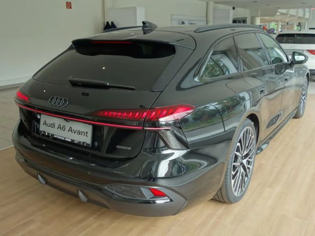 Audi A6 Avant Quattro S-Line 2.0 TDI