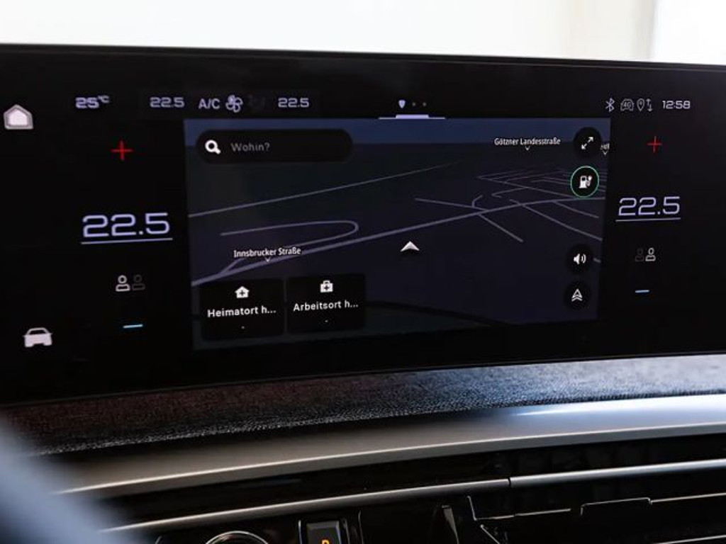 Peugeot E-5008