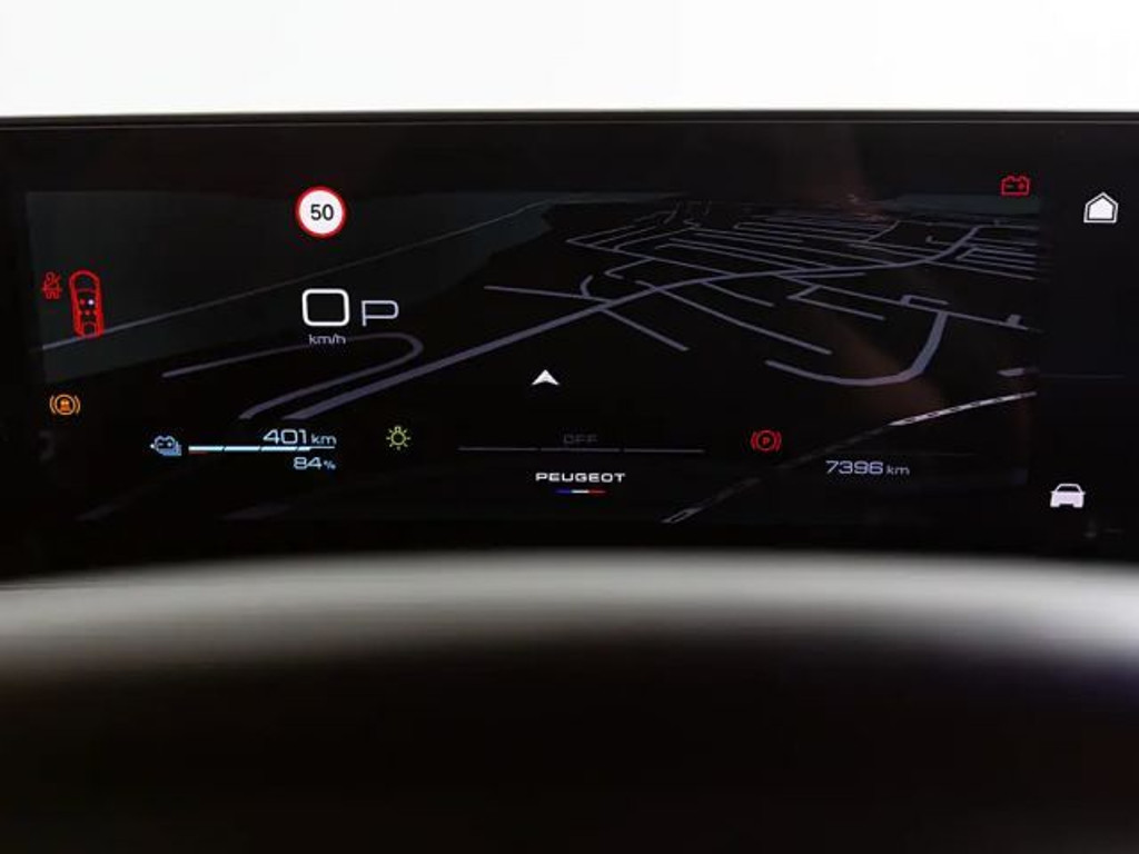 Peugeot E-3008