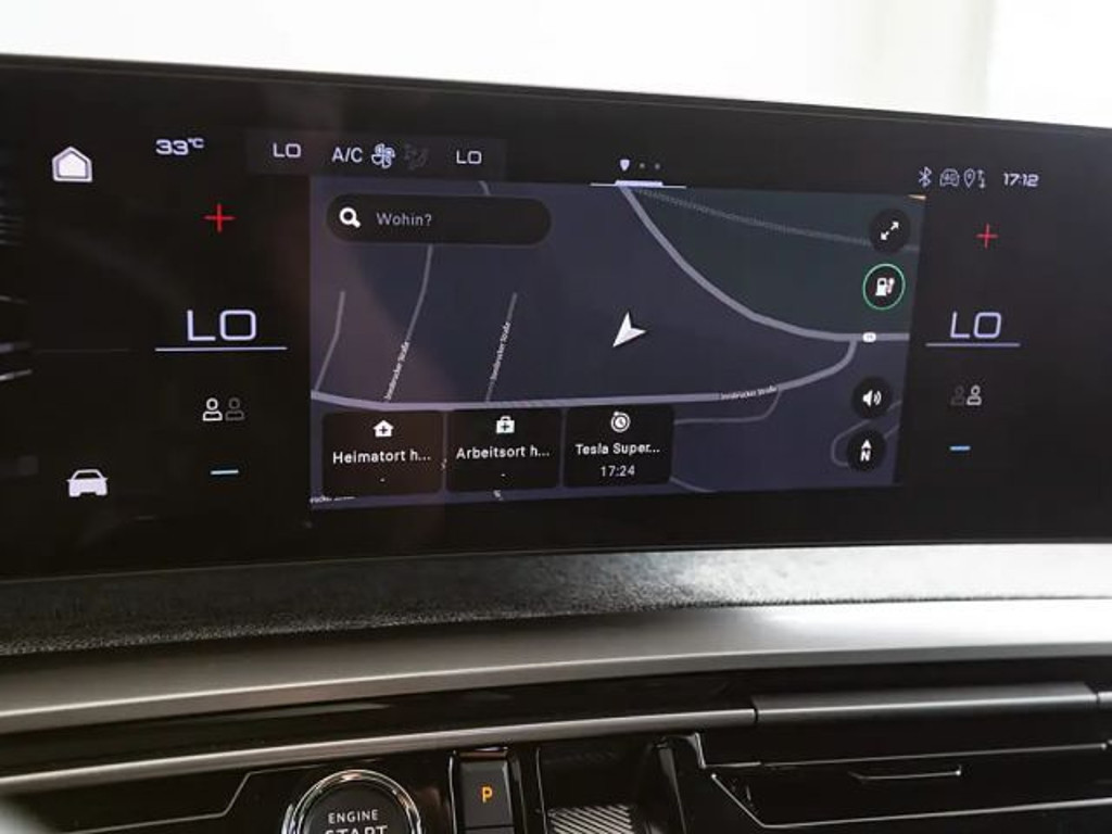 Peugeot E-3008