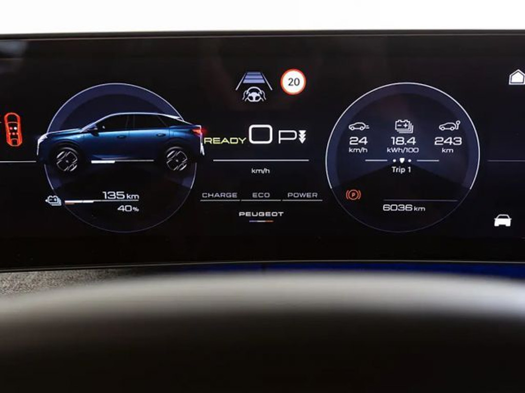 Peugeot E-3008