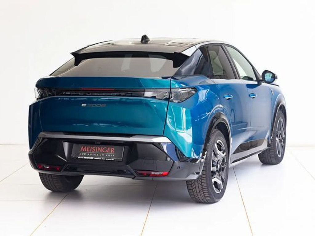 Peugeot E-3008