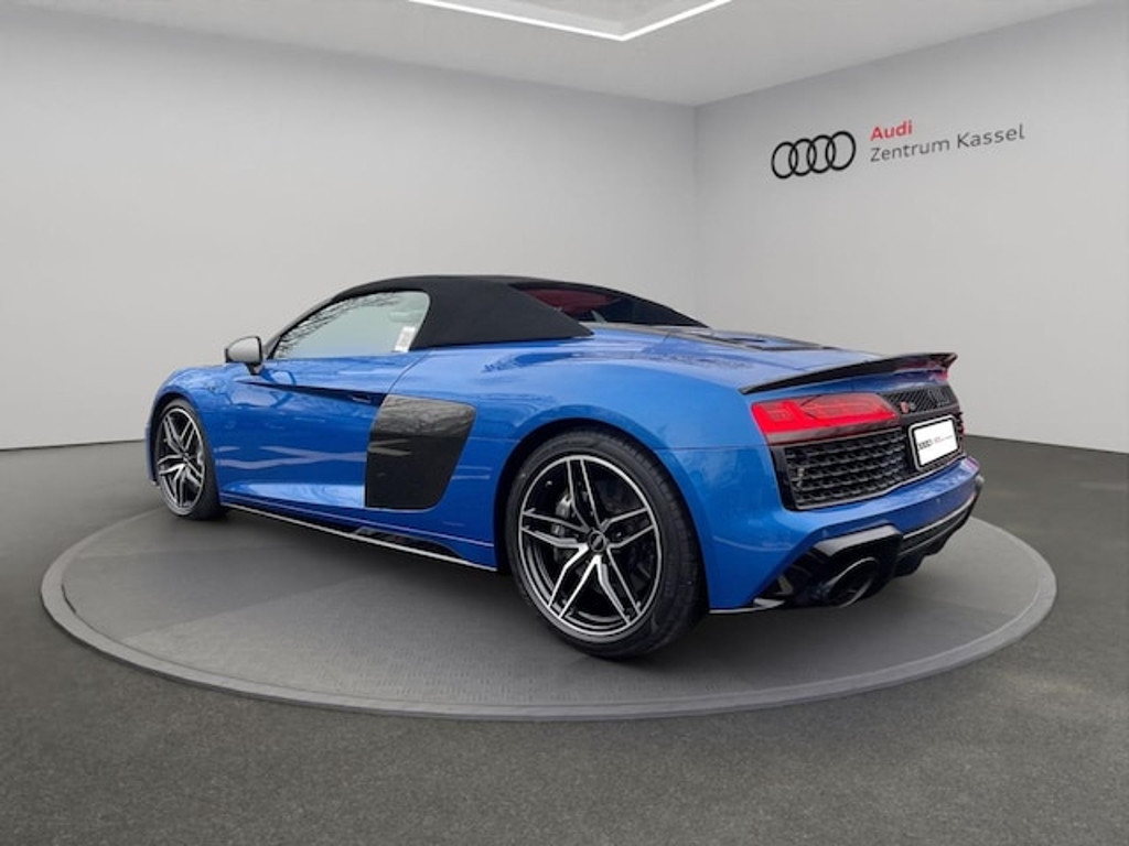 Audi R8