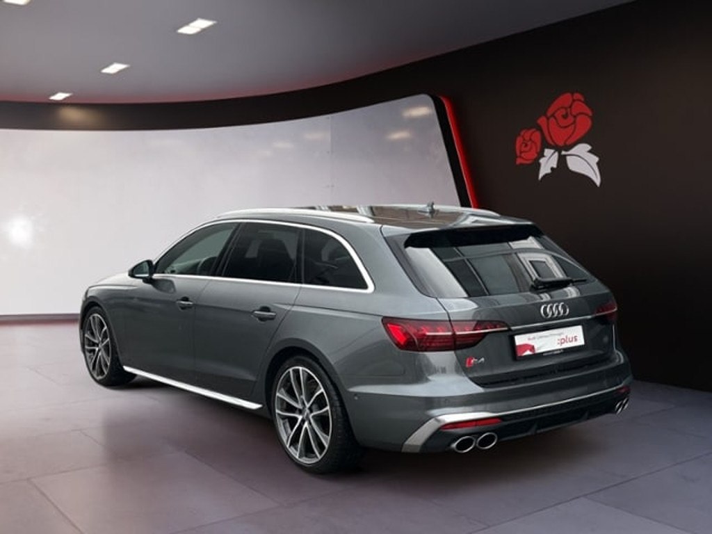 Audi S4 Avant Quattro