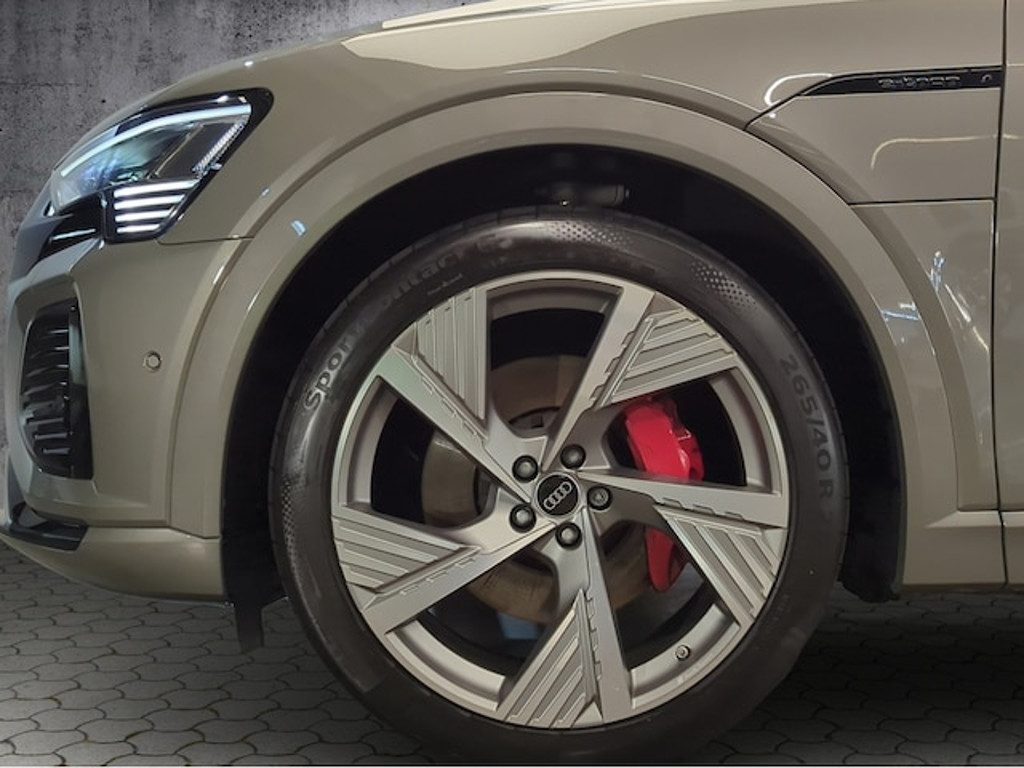 Audi Q8 e-tron