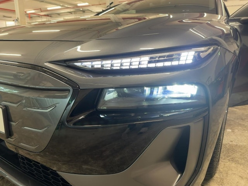 Audi A6 e-tron