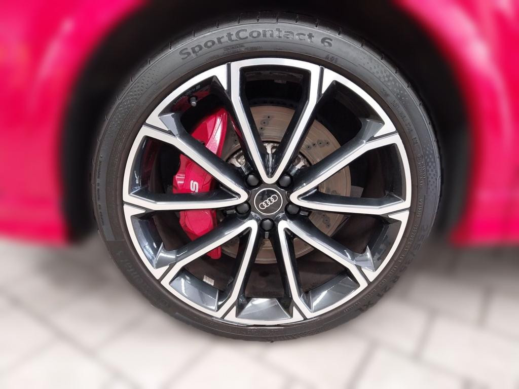 Audi RS Q3
