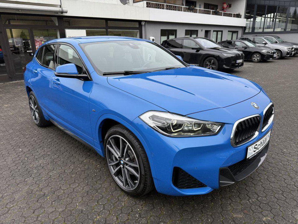 BMW X2