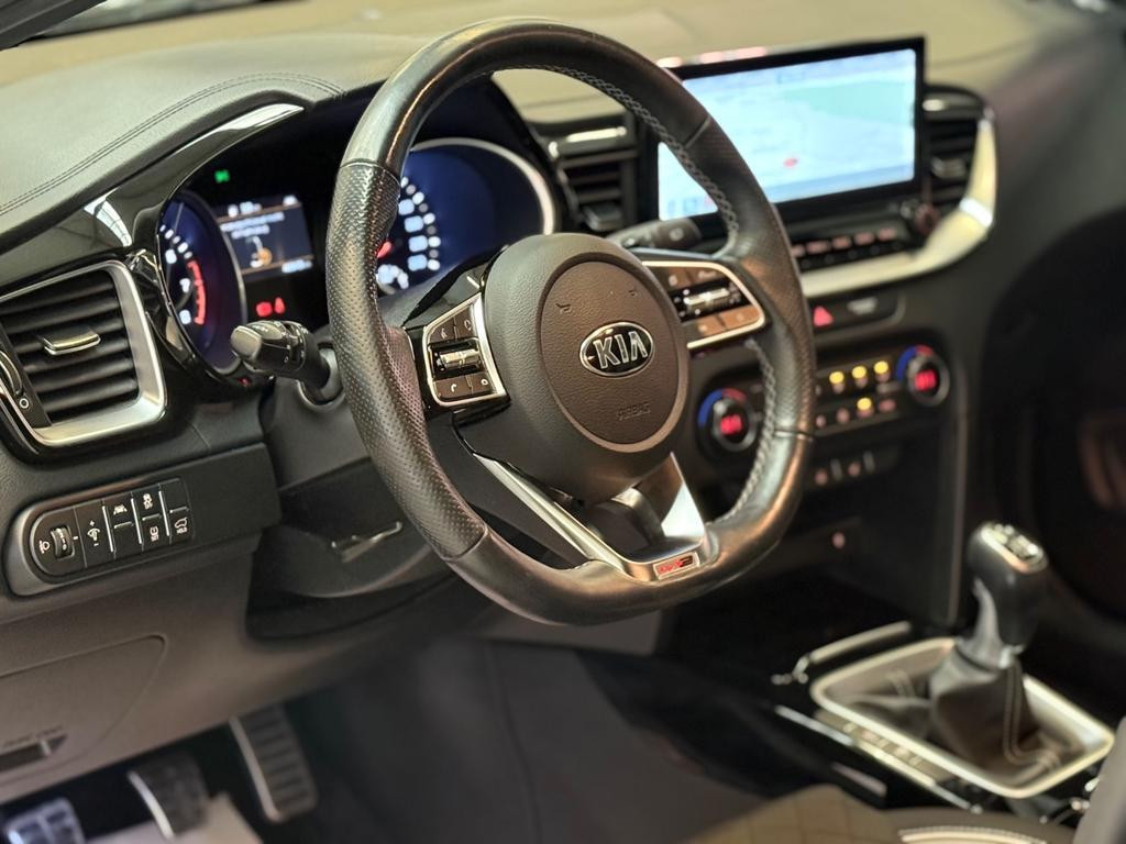 Kia ProCeed