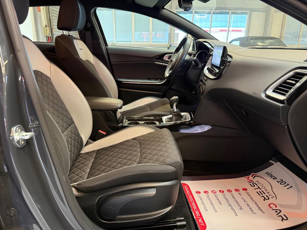 Kia ProCeed