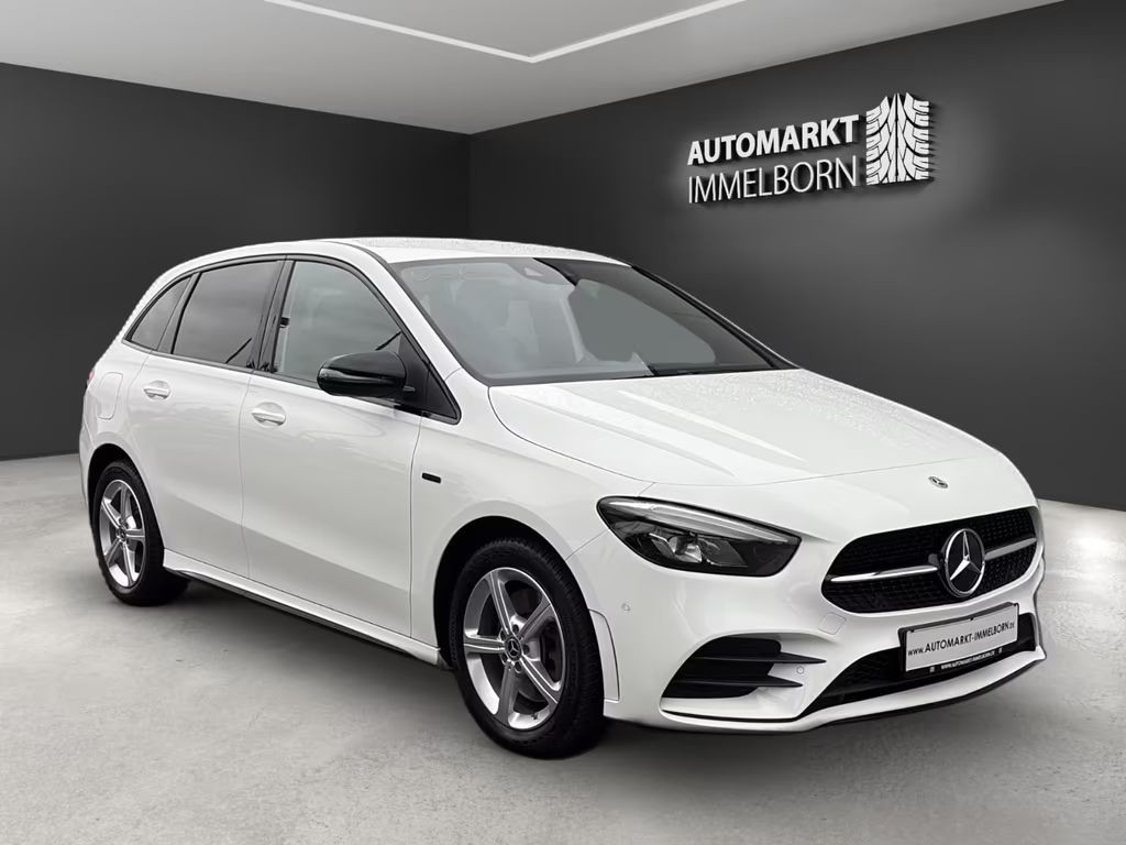 Mercedes-Benz B-Klasse B 250 AMG Line B 250 e Sedan