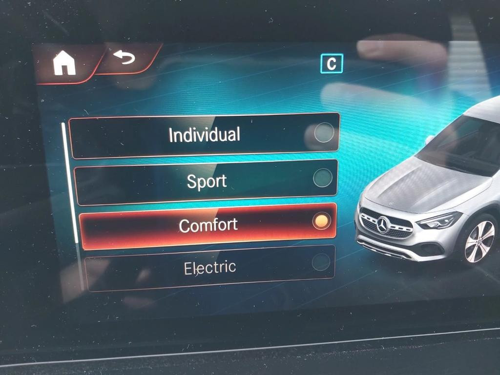 Mercedes-Benz GLA-Klasse