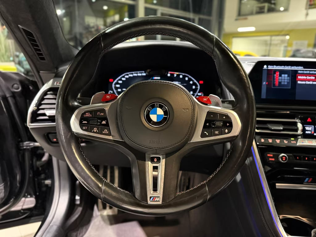 BMW M8