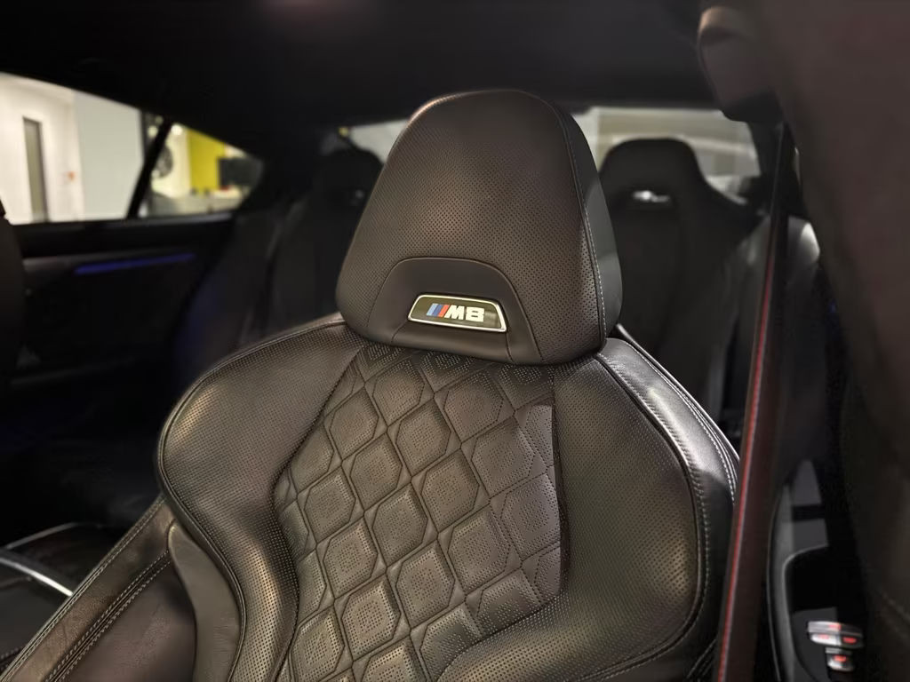BMW M8