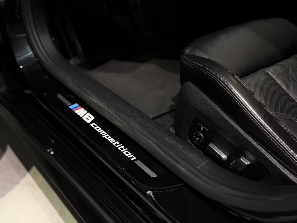 BMW M8