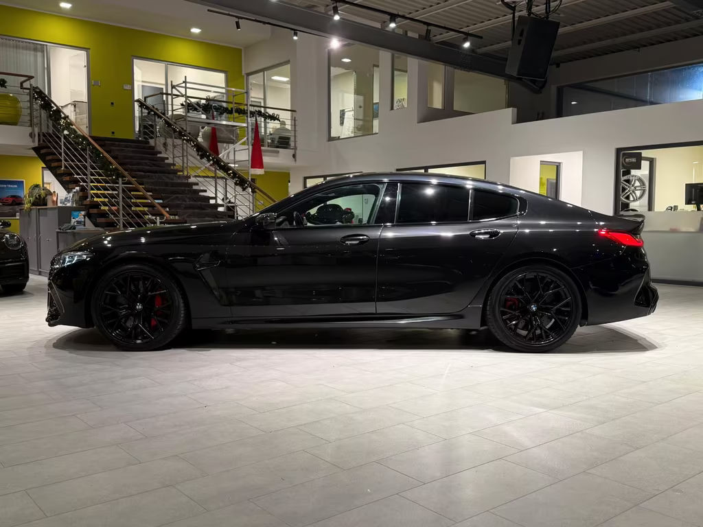 BMW M8
