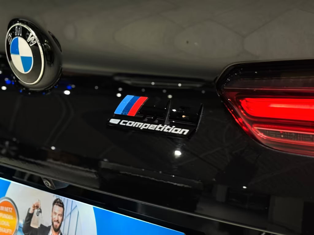BMW M8