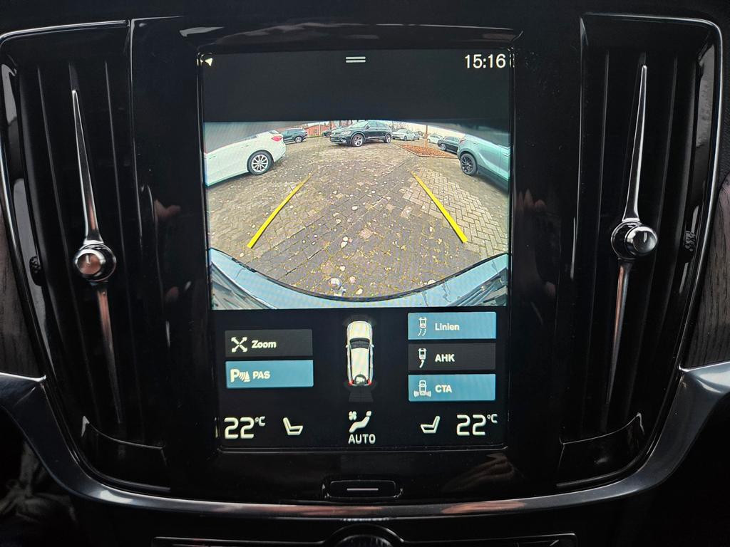 Volvo V90 Cross Country