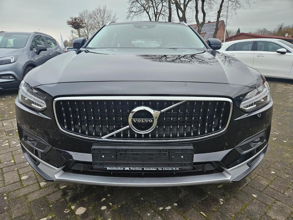 Volvo V90 Cross Country