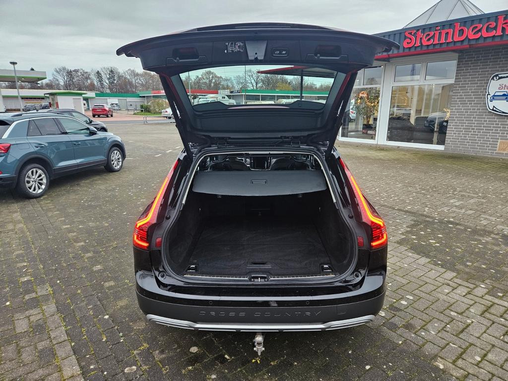 Volvo V90 Cross Country